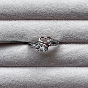 R039 | Natural Diamond Double Heart Ring